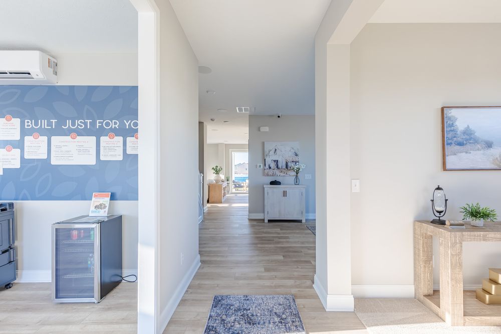 01 Entry Foyer