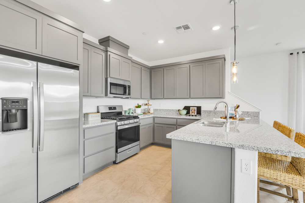 ブルーフラワーヘリテイジ Vintage Occupied Japan blue mini flower vase/ビンテージ 陶器 ミニ