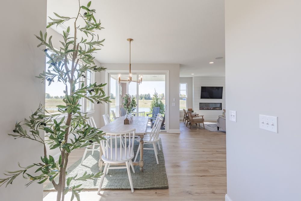 02 Entry Foyer