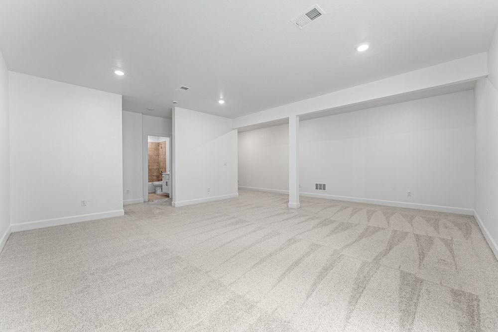 037-39711-Congress-Ln