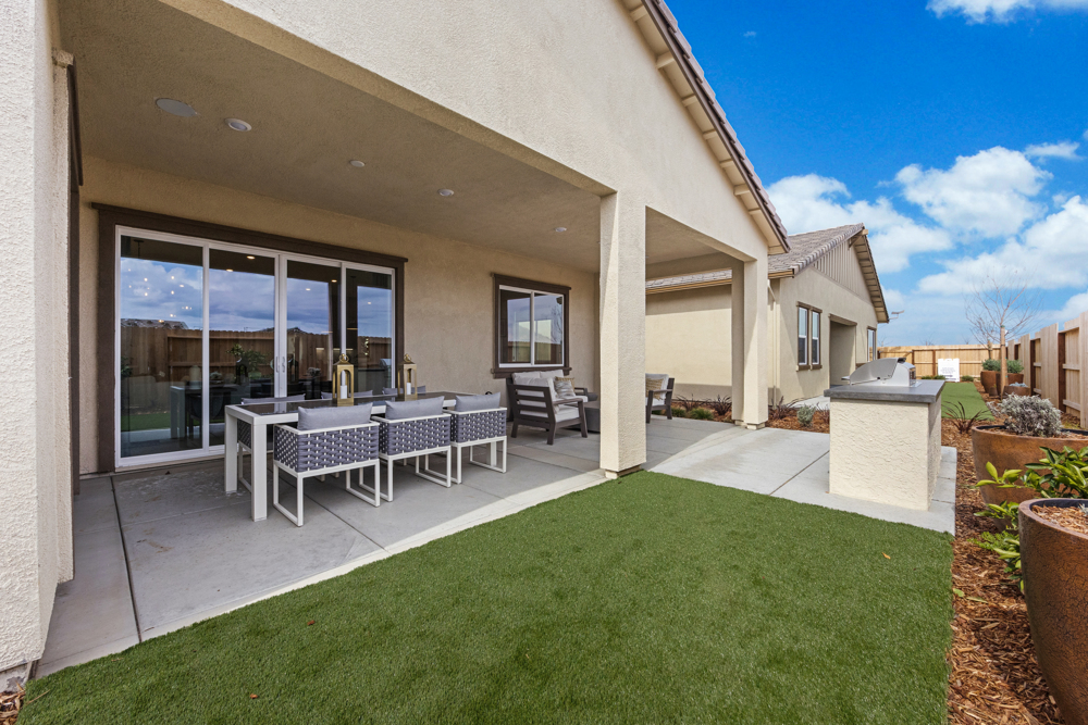 EstatesMeadow at Esplanade at Madeira Ranch in Elk Grove, CA