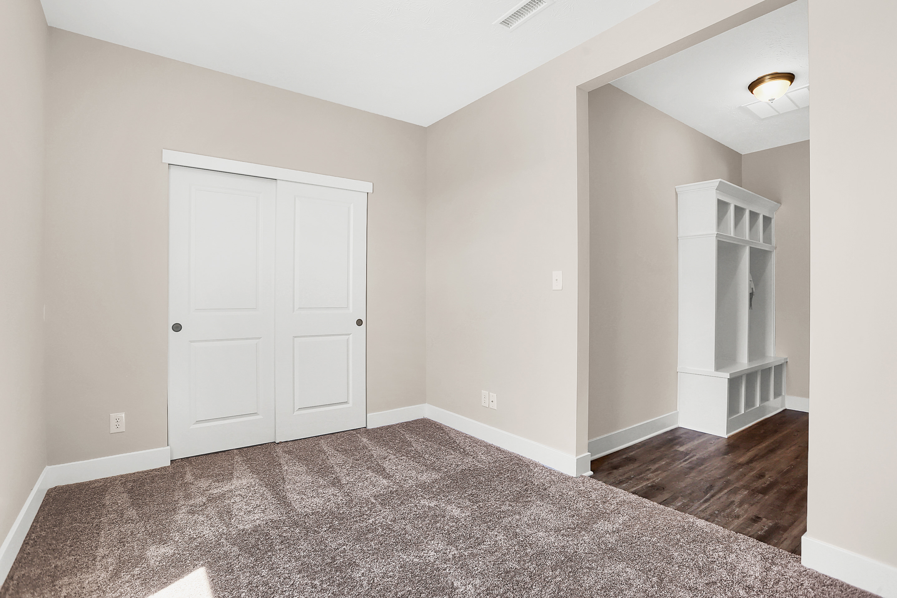 03 Bedroom