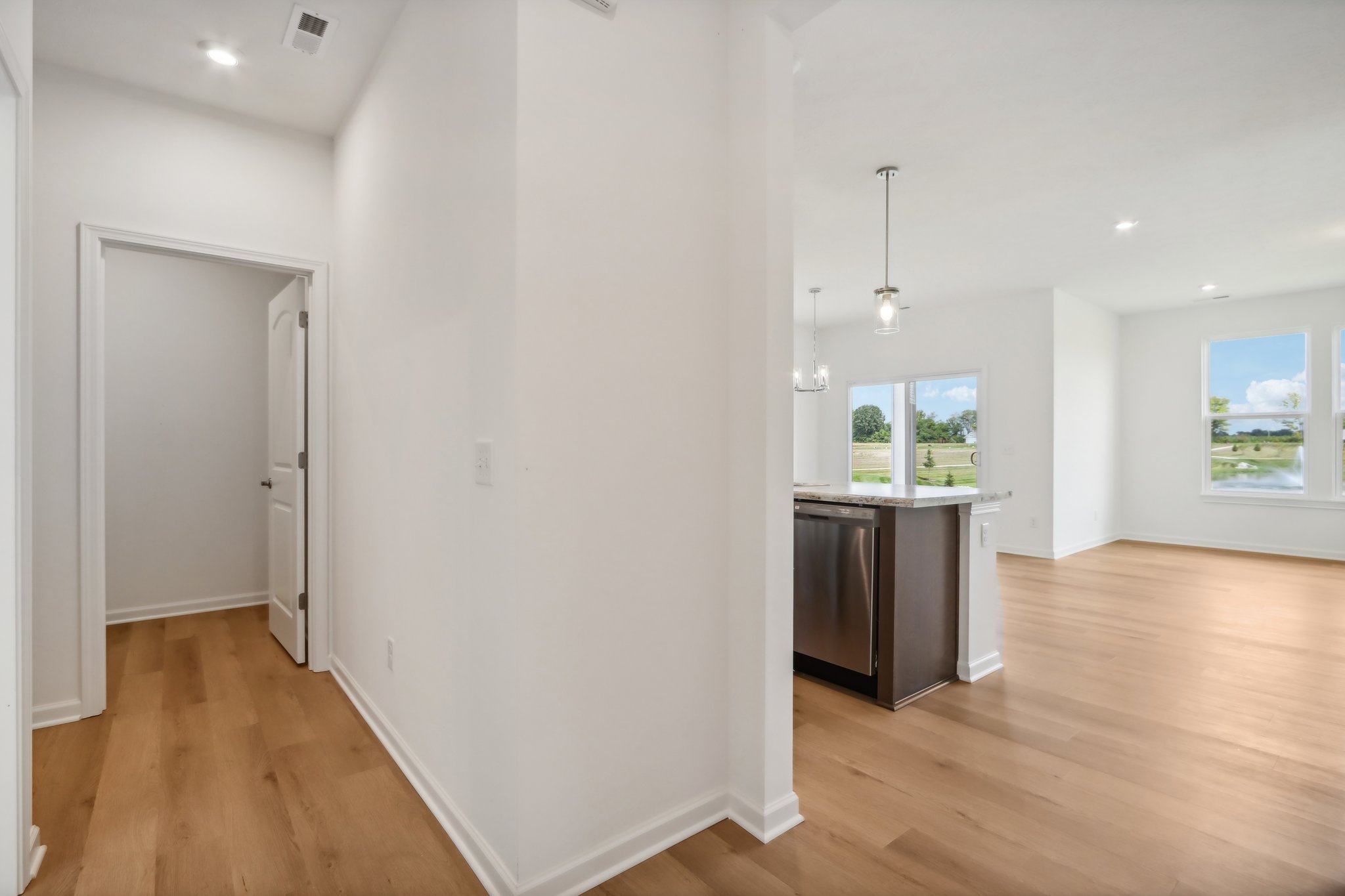 06 Front Entry