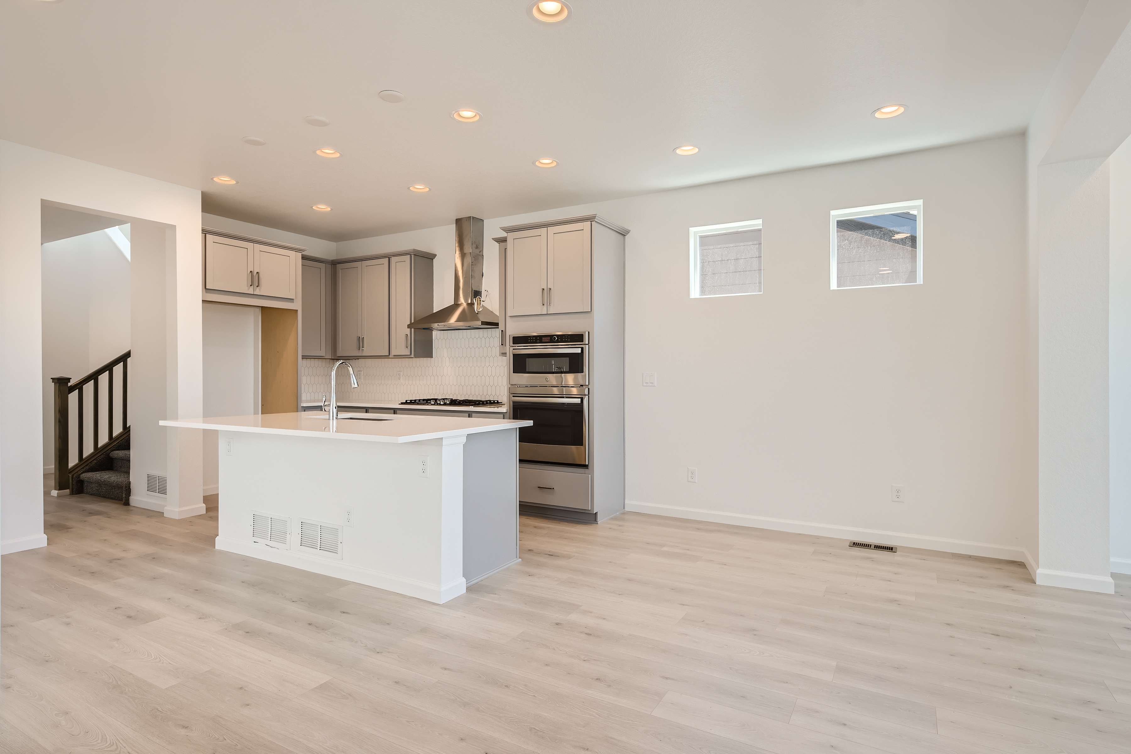 06 Kitchen