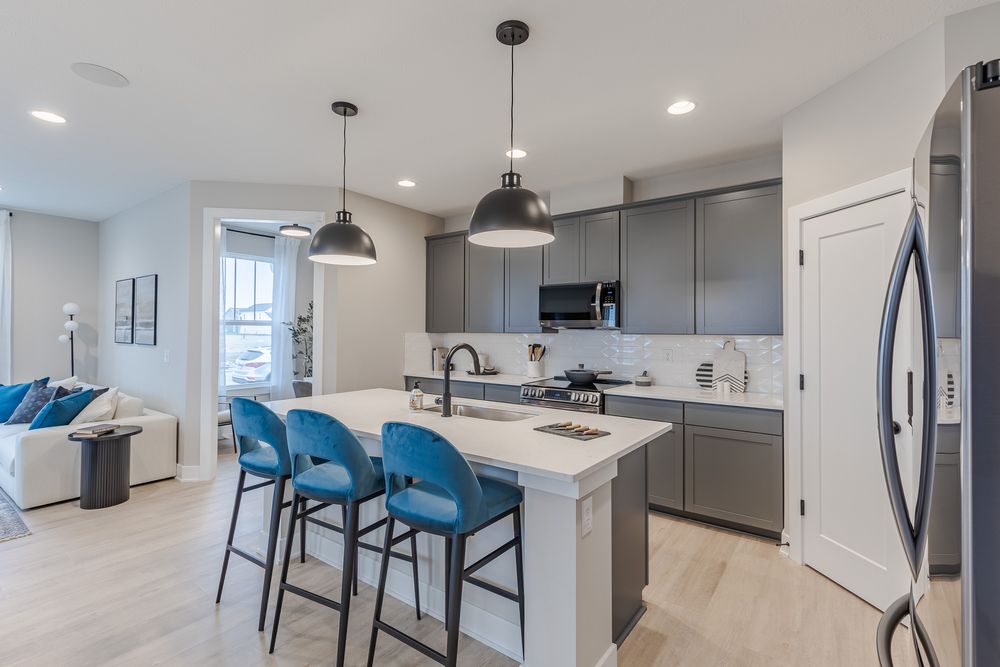 06 Kitchen