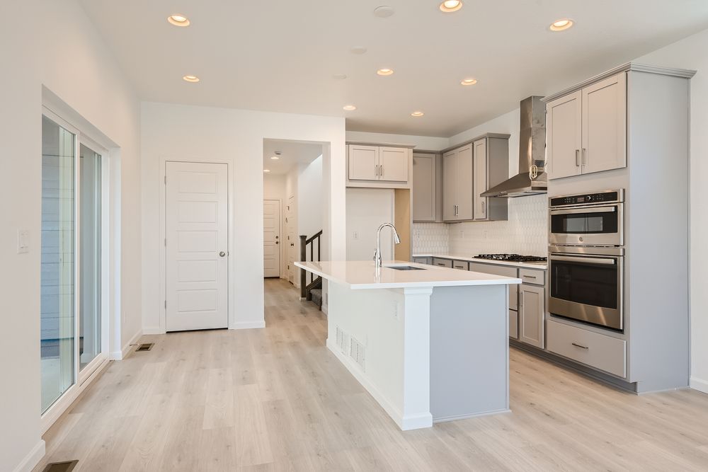 07 Kitchen