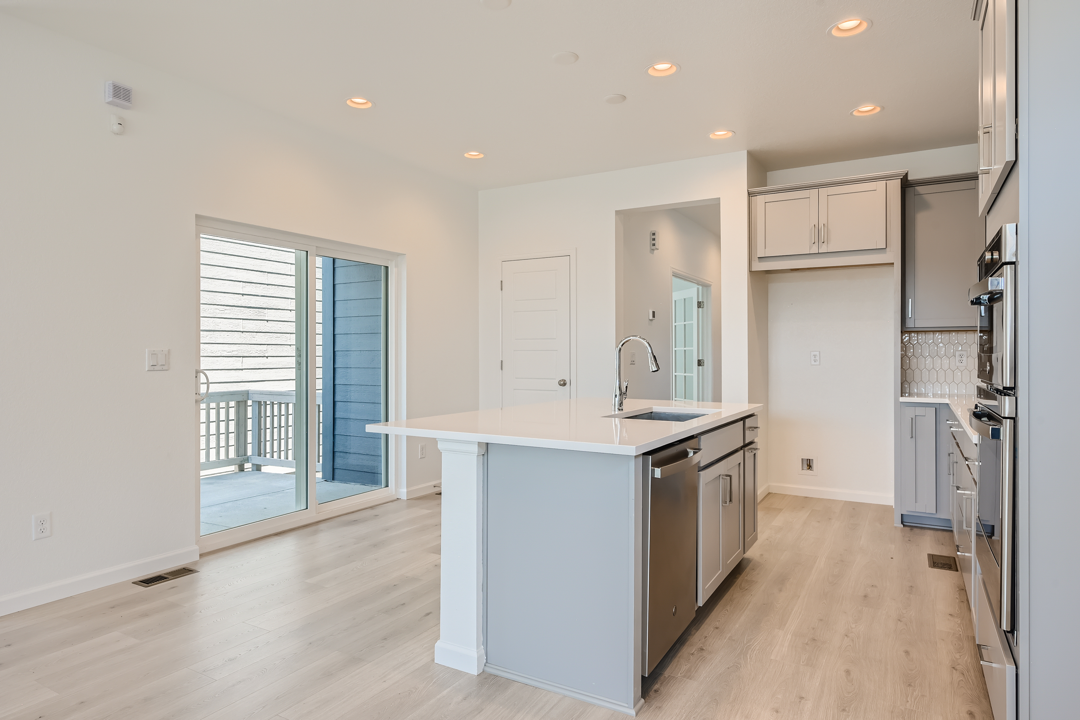 08 Kitchen