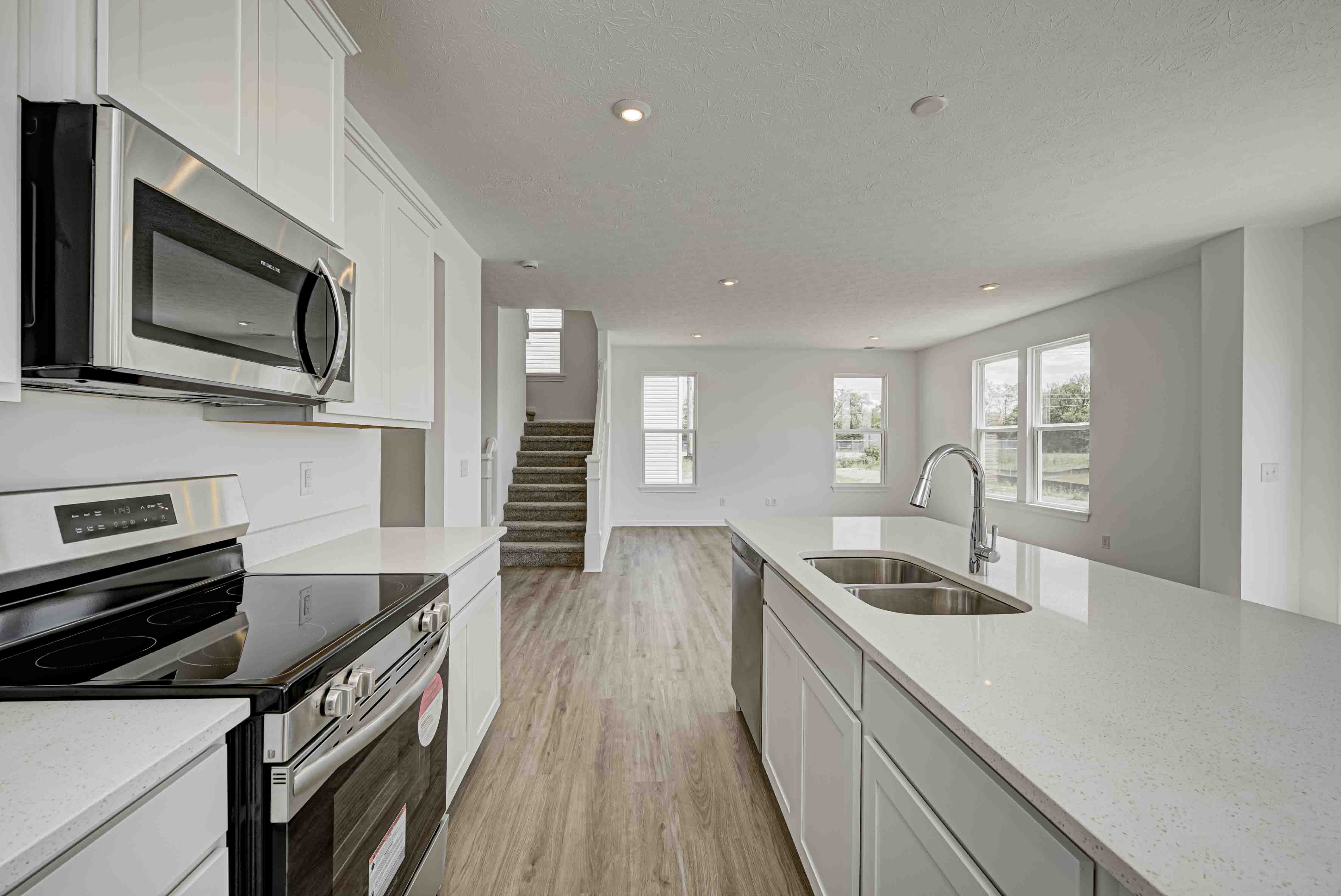 09 Kitchen