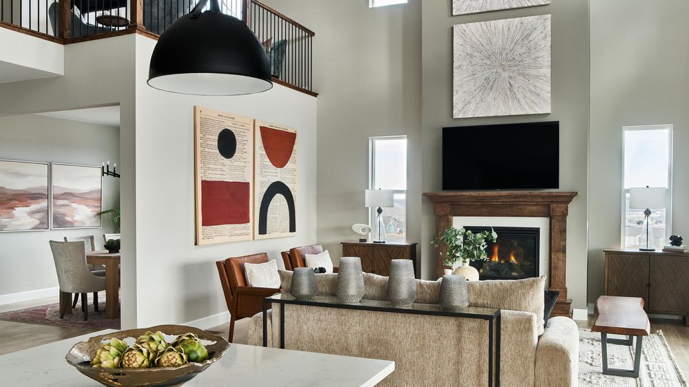 09Taylor-Morrison-Crystal-Valley-The-Copper-02-14-23-Kitchen-Living-Room-Web