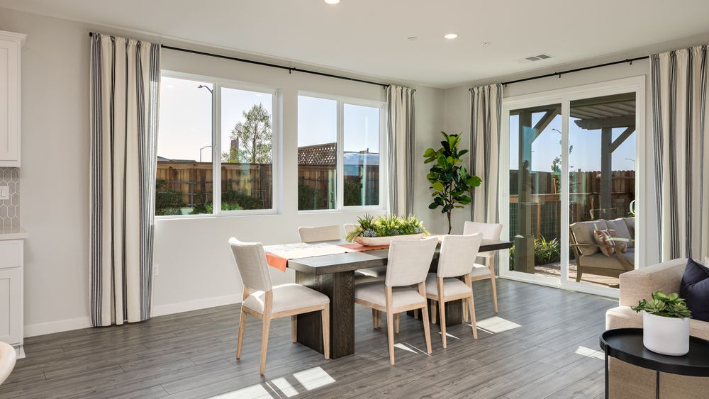 107 Larkspur