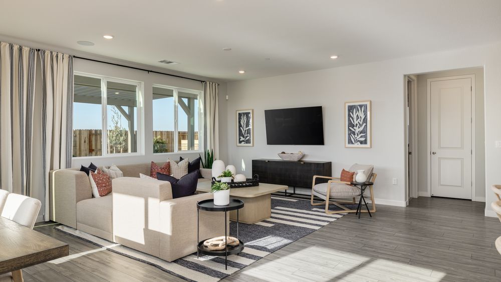 108 Larkspur