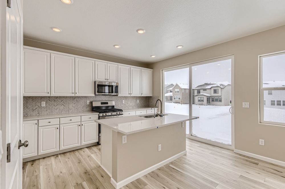 10 Kitchen