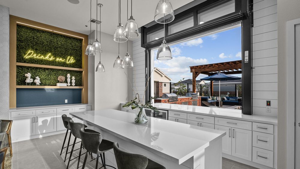 11-for-rent-houston-Cypress_clubhouse