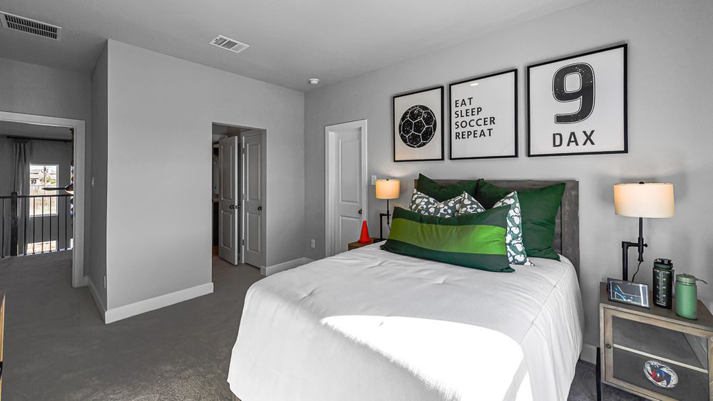 124-TM-Model 17402 Aster Falls Ct-20231206