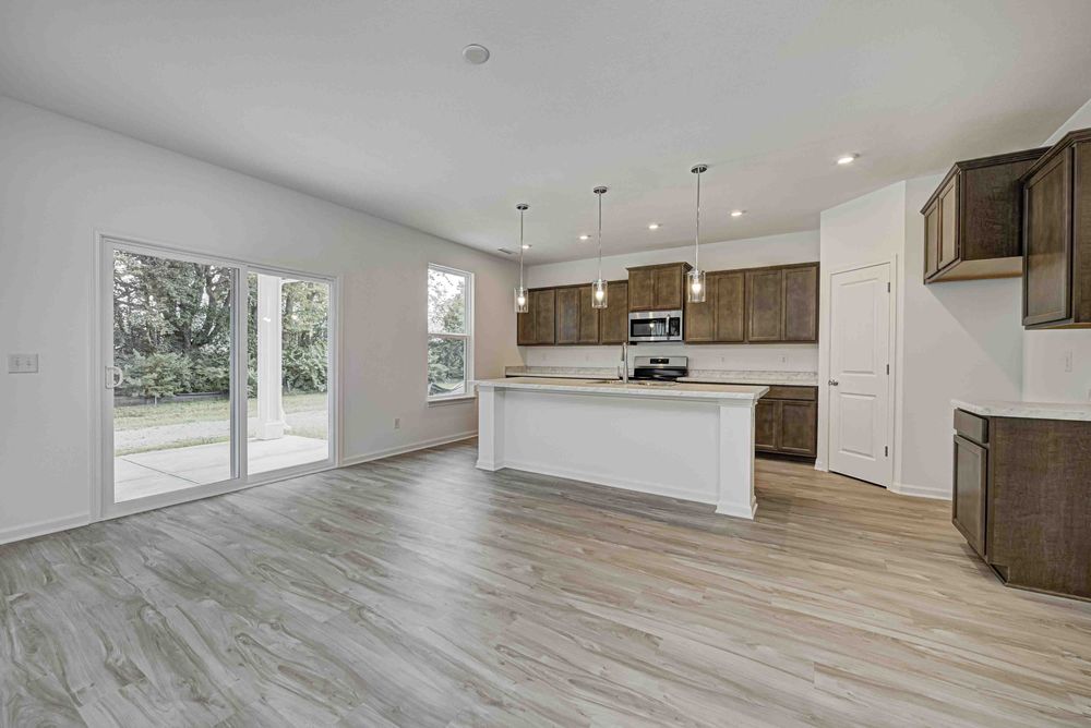 12 Dining Area