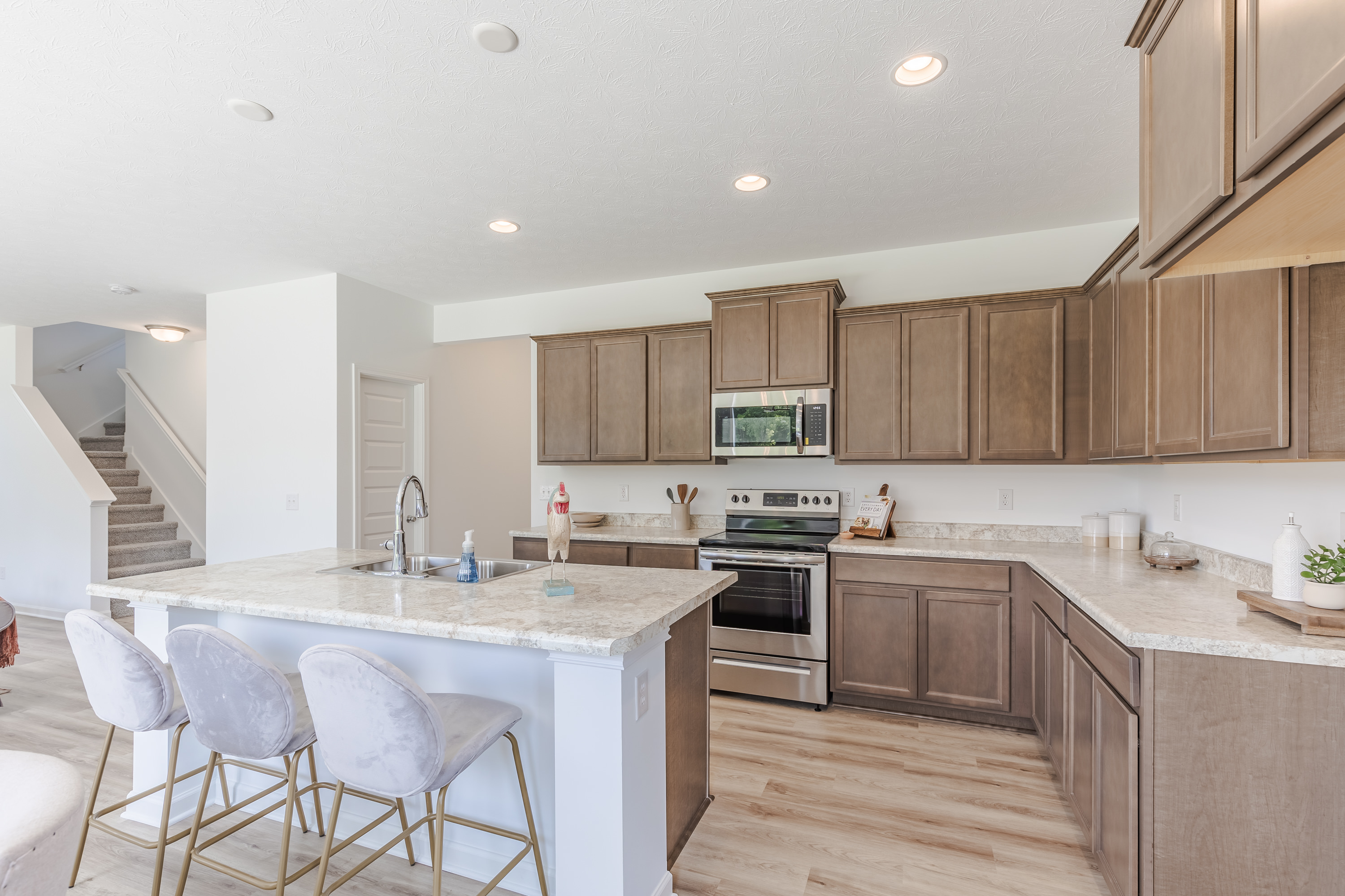 12 Kitchen