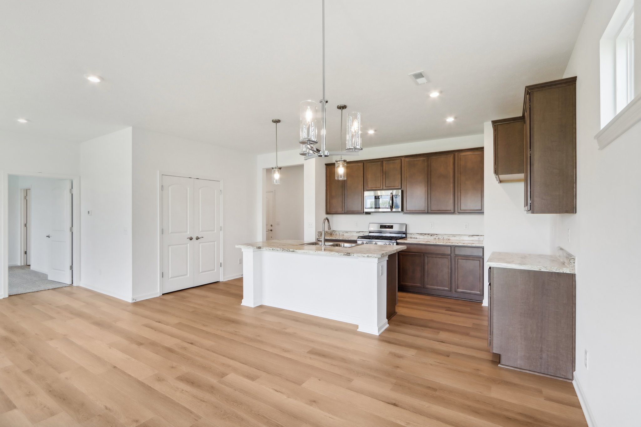 12 Kitchen