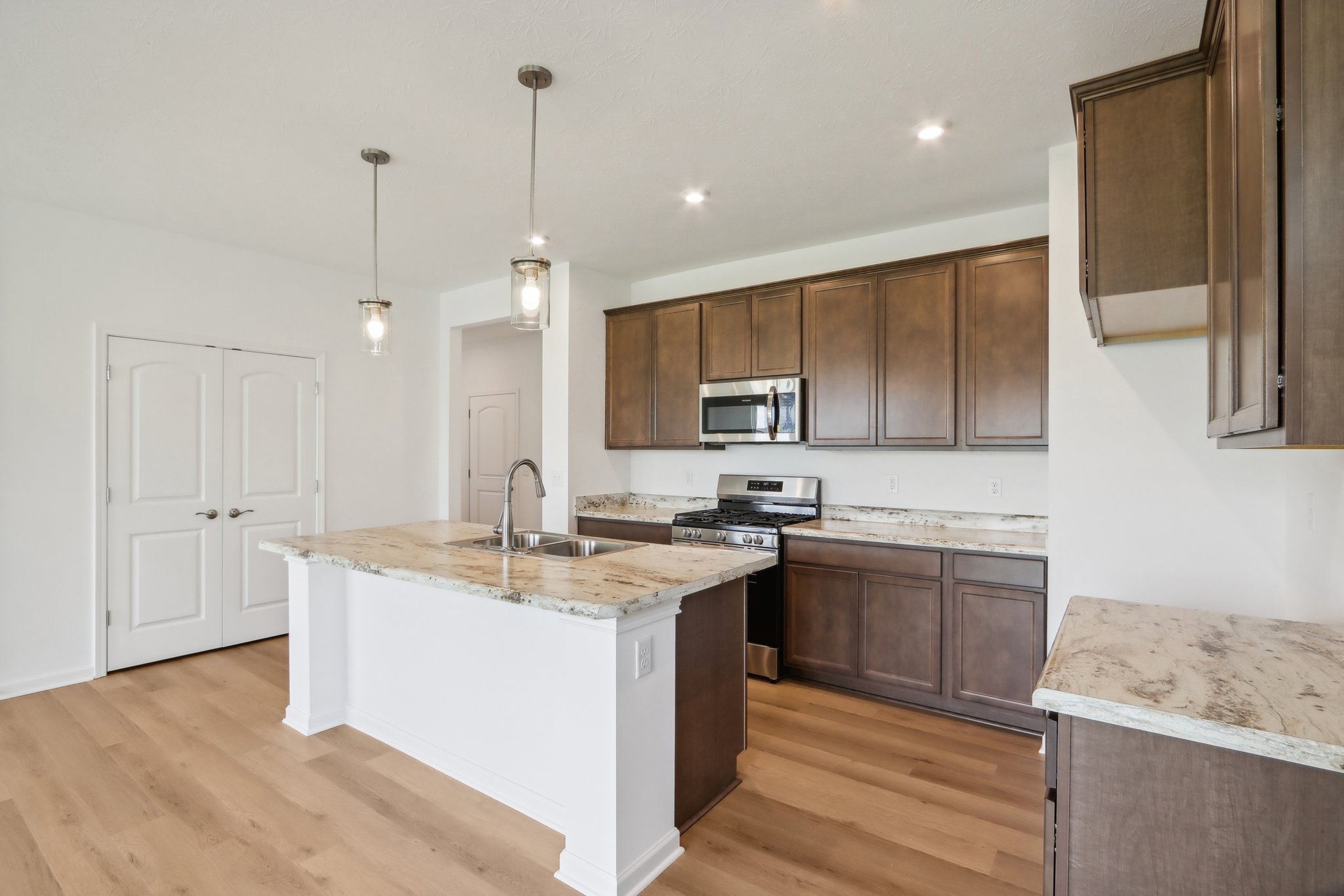 13 Kitchen