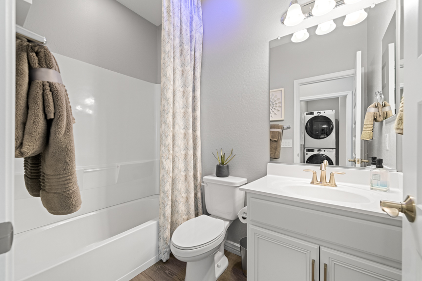16 - Bath 2