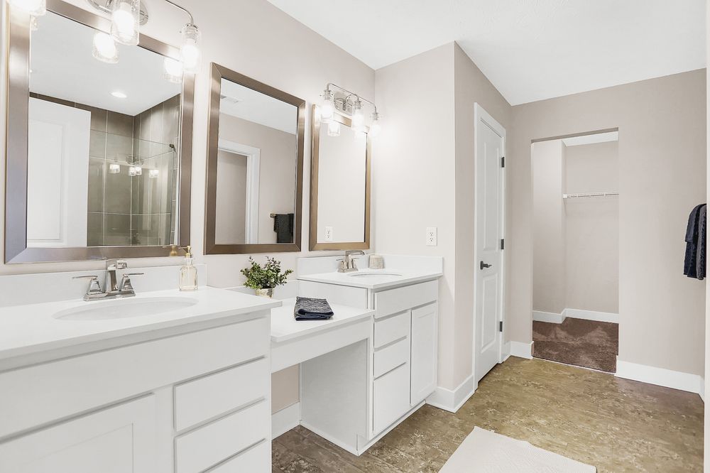 16 Primary Bathroom
