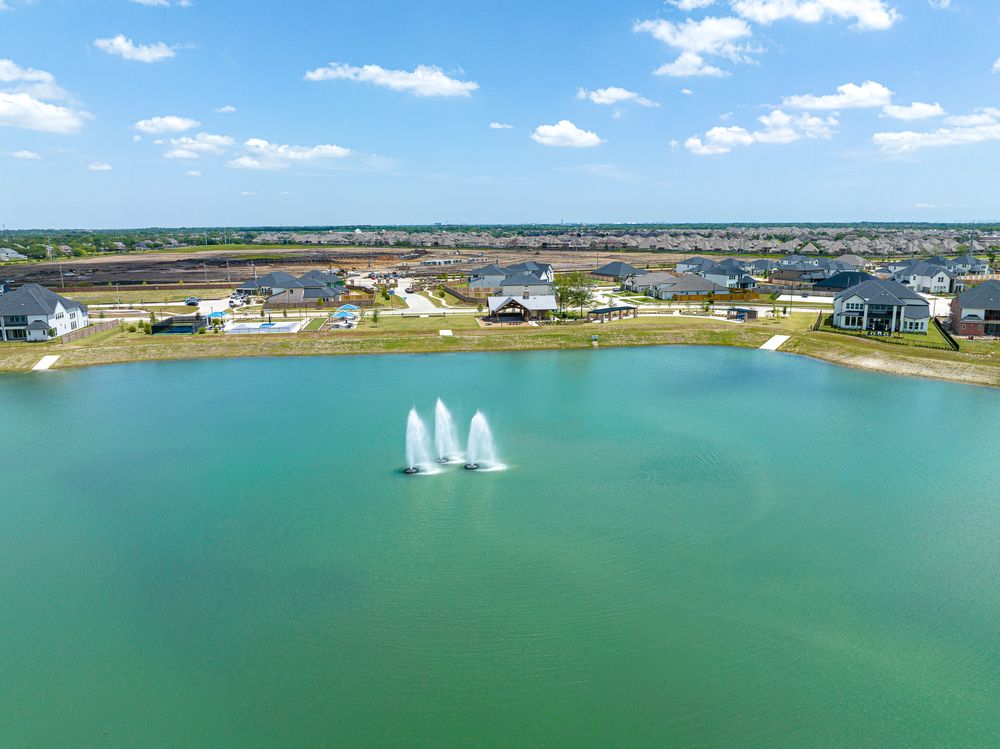 17-TM-Avalon-Friendswood amenities Lake Aerials-20230501