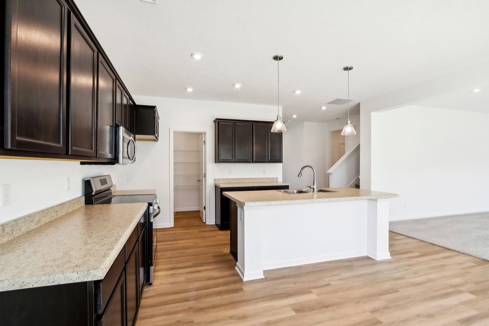 17 Kitchen