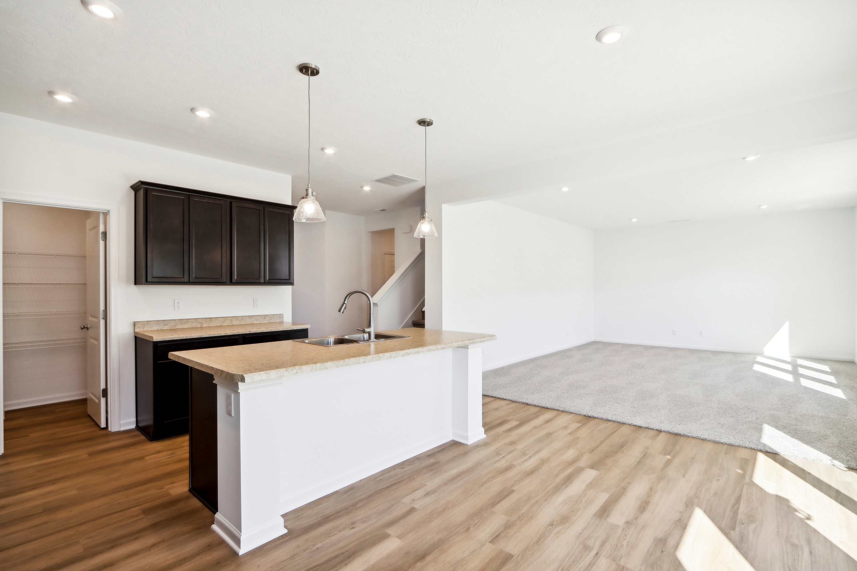 18 Kitchen