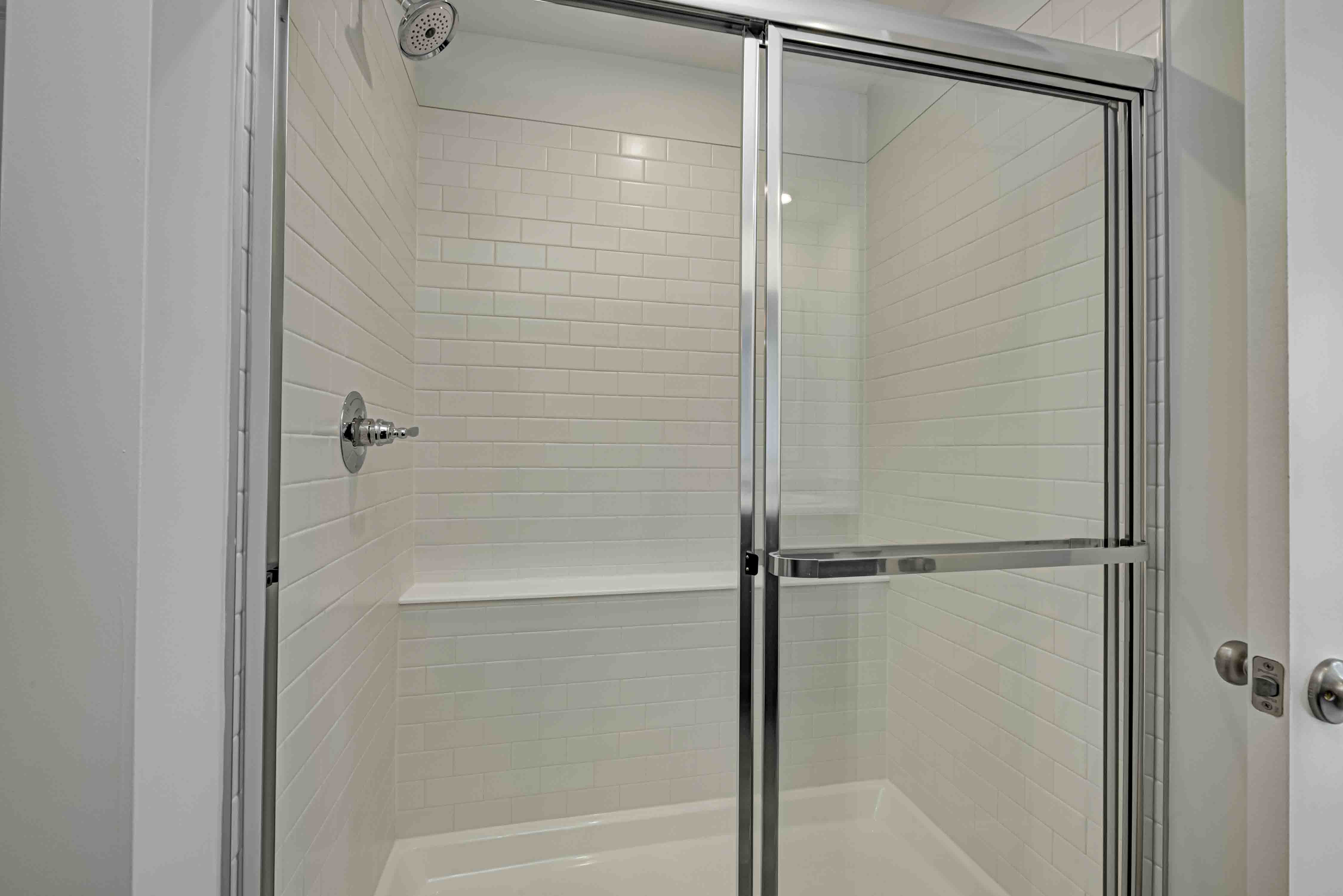 18 Primary Bathroom