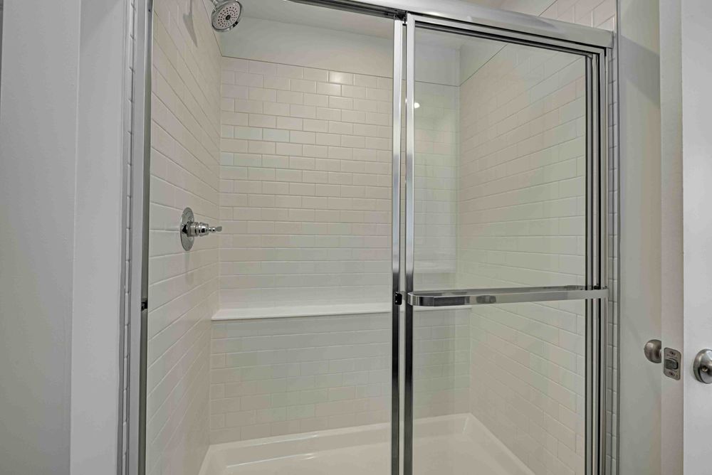 18 Primary Bathroom