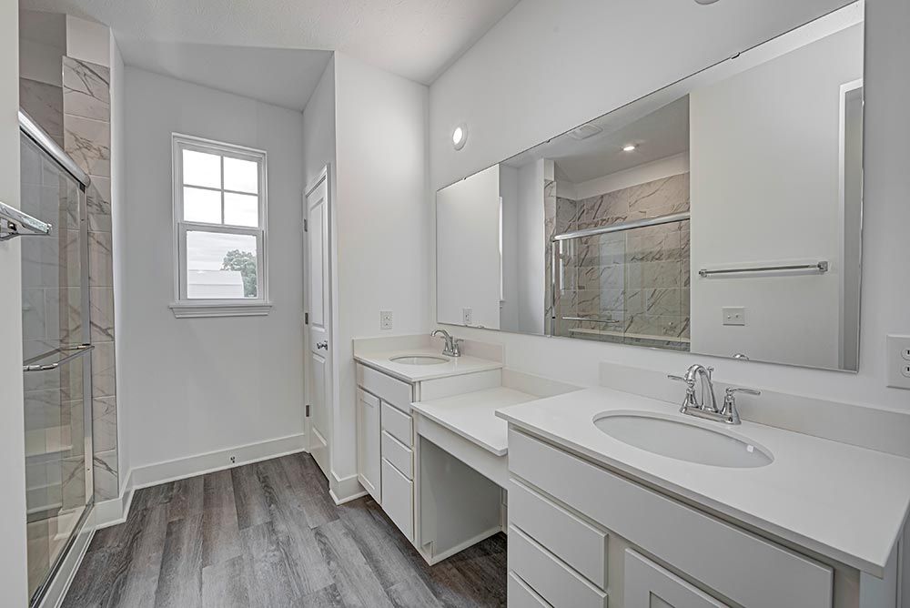 18 Primary Bathroom