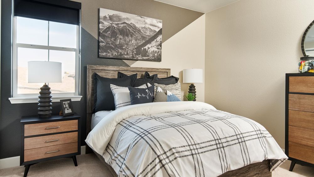 18 Taylor-Morrison-Crystal-Valley-The-Copper-02-14-23-Climbing-Bedroom-Web
