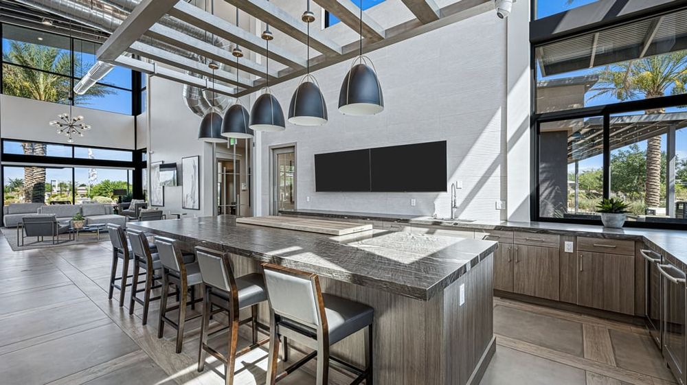 19-custom-Ovation Clubhouse-19
