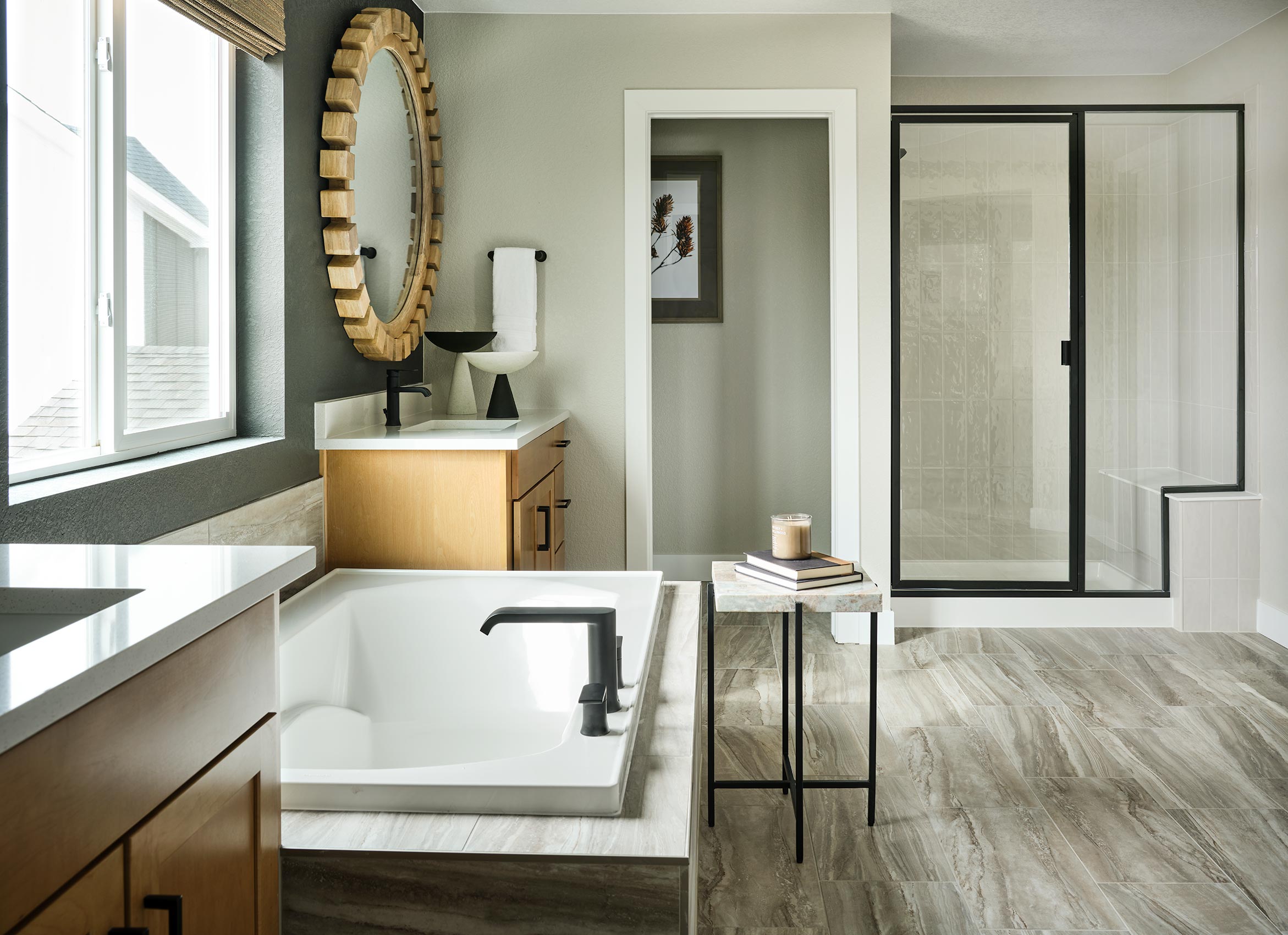 20-Morriosn-Looking-Glass-Reserve-The-Roxborough-03-01-23-Primary-Bathroom-Web