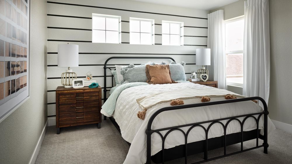 21-Morriosn-Looking-Glass-Reserve-The-Roxborough-03-01-23-Kids-Bedroom-3-16-by-9-Web