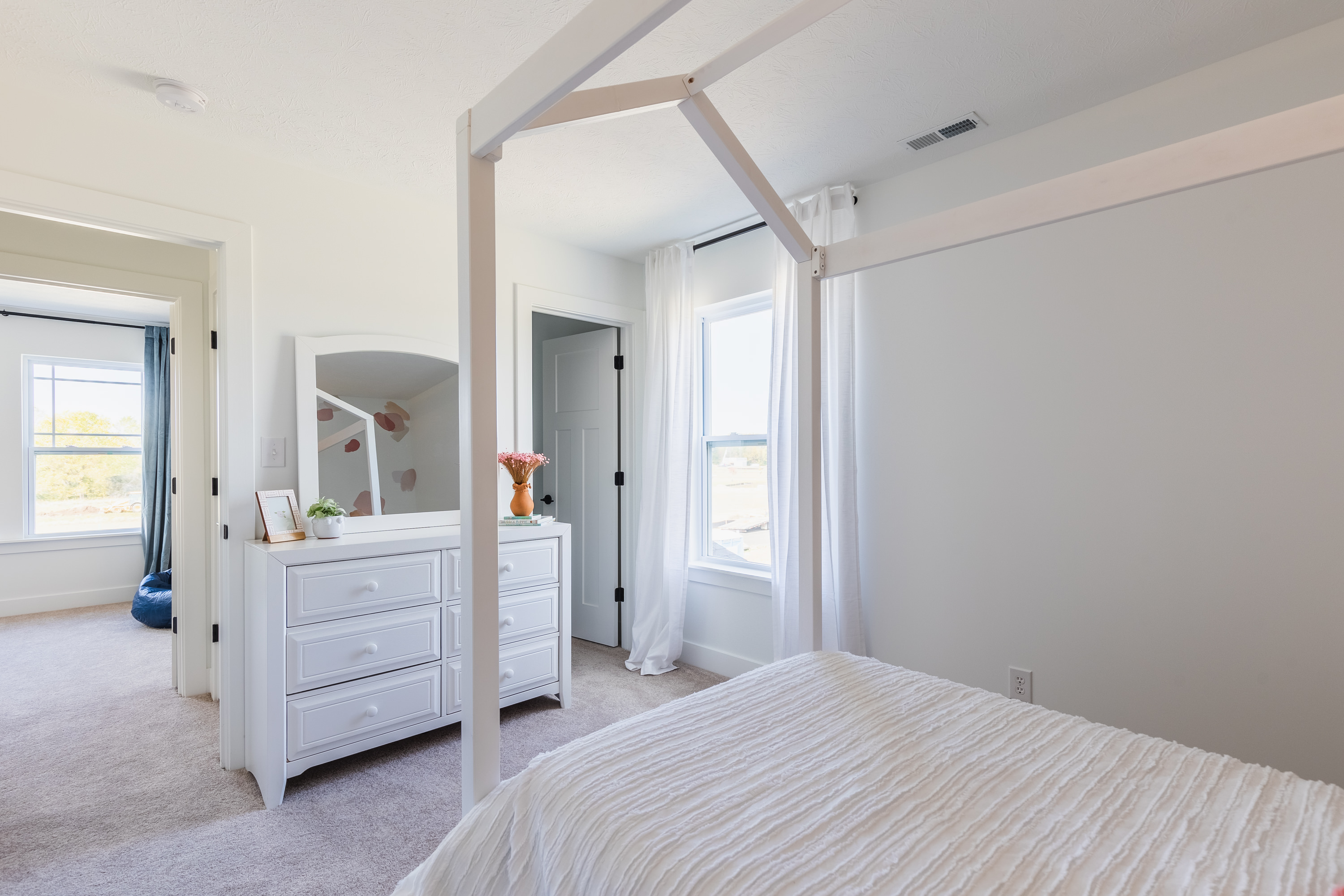 22 Bedroom
