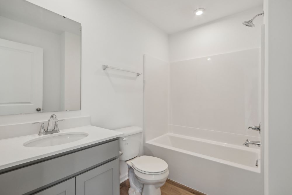 22 Hall Bathroom