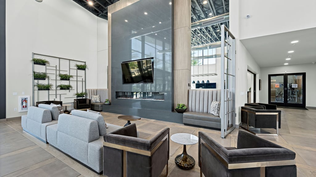 23-custom-Ovation Clubhouse-23