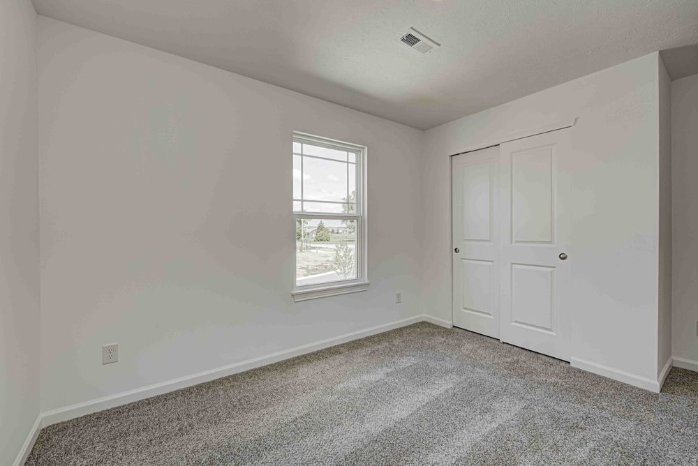 23 Bedroom