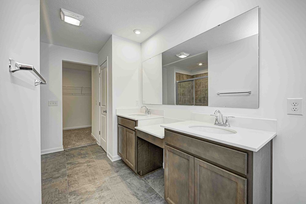 24 Primary Suite Bath
