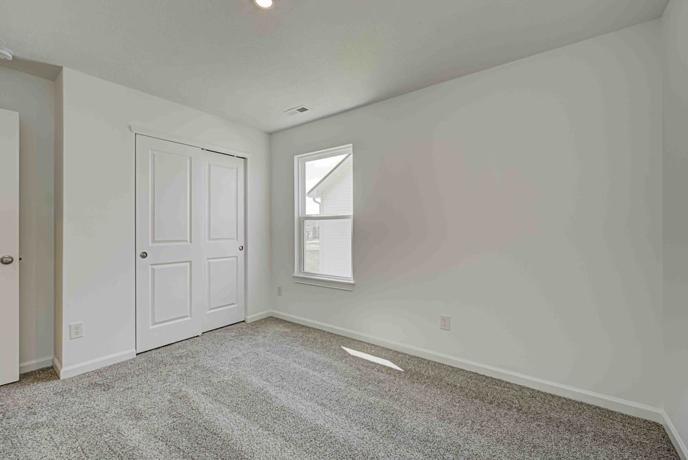25 Bedroom