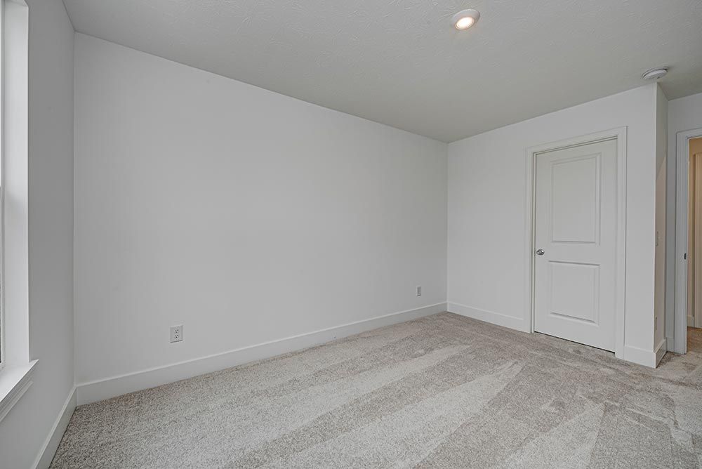 25 Bedroom