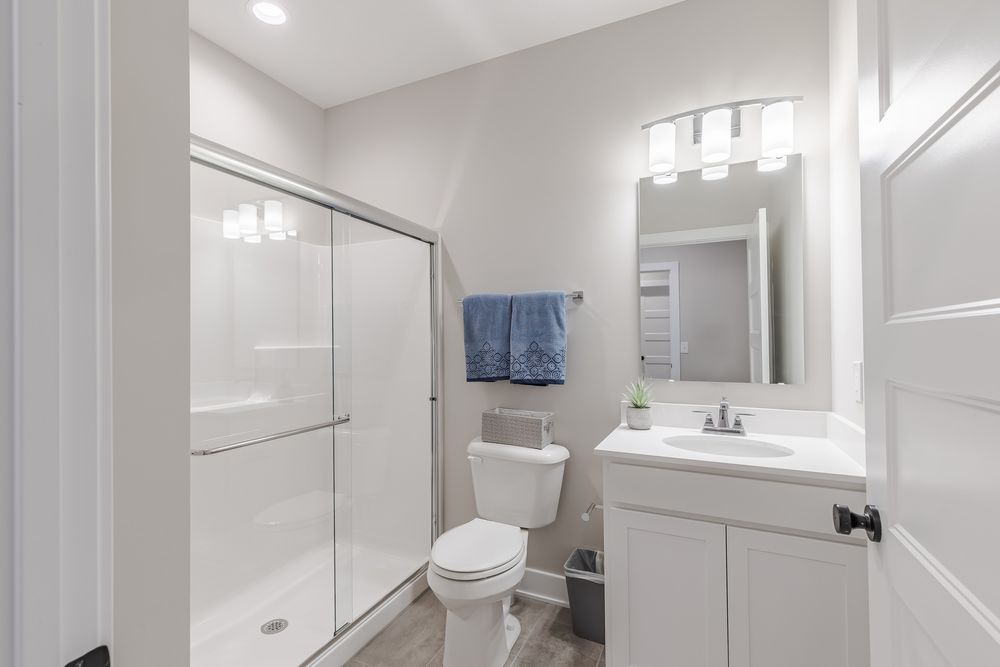 25 Guest Bathroom