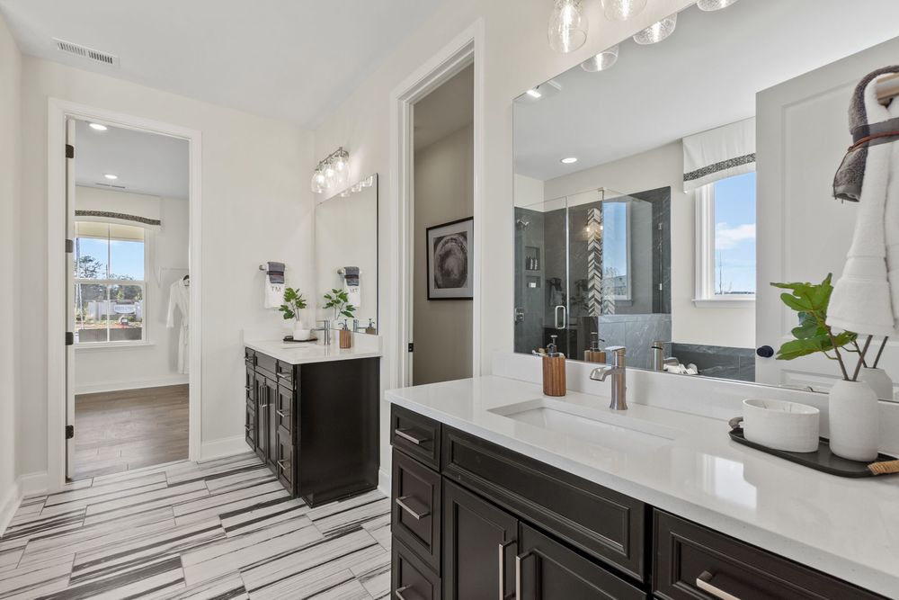 Wembley Owner's Bath