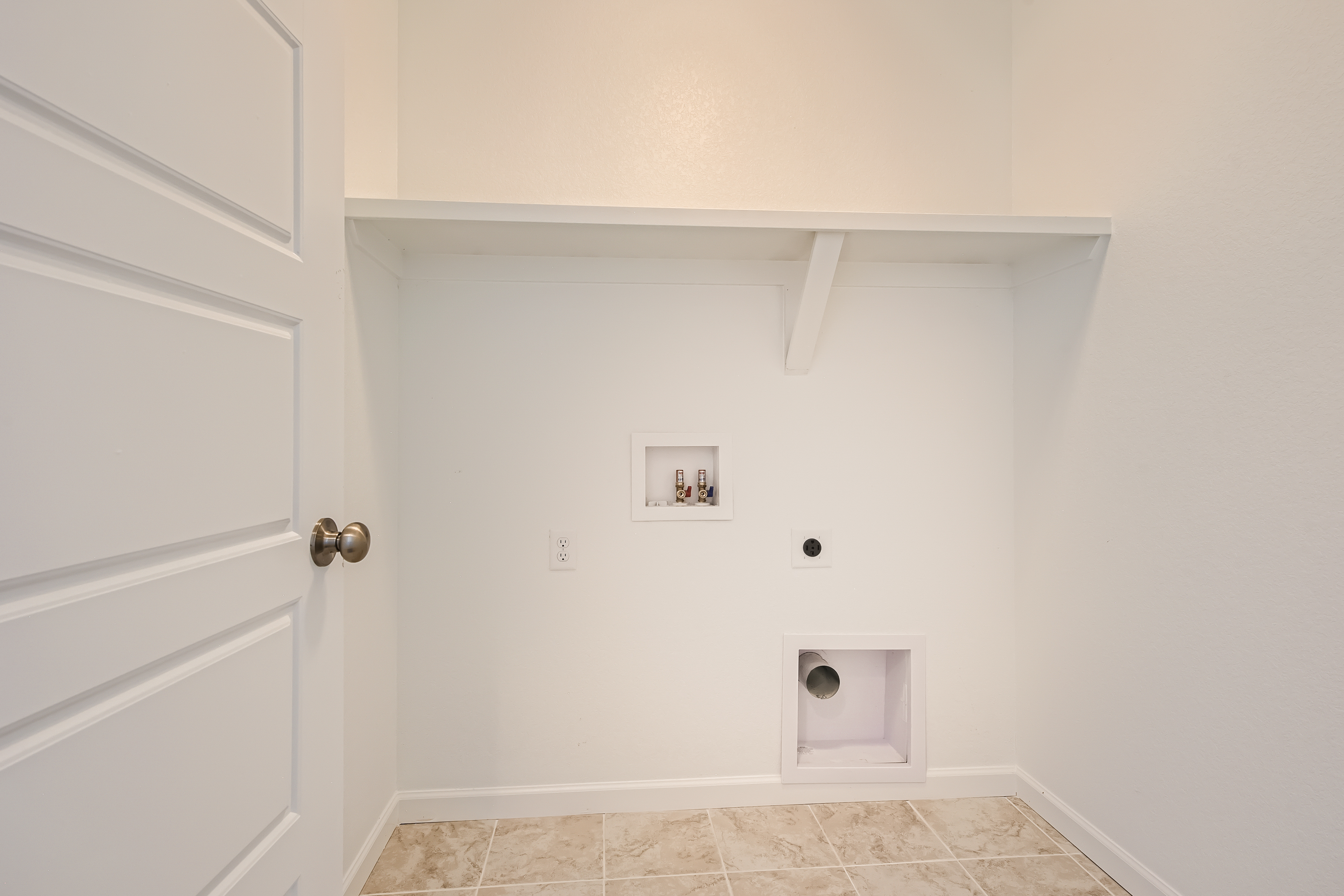 26 2nd Floor Laundry Room