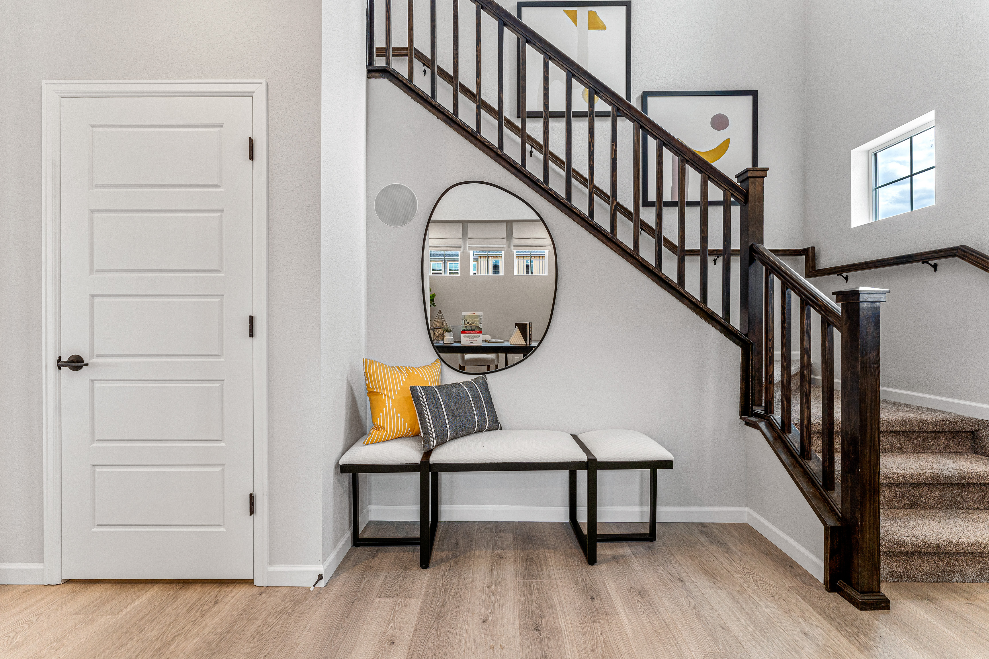 26 front hall 2