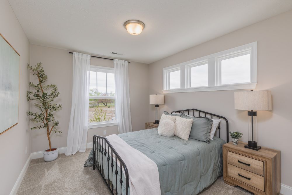 27 Bedroom