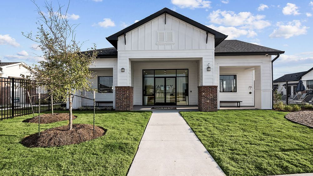 28-apartment-gym_houston_Yardly-Cypress