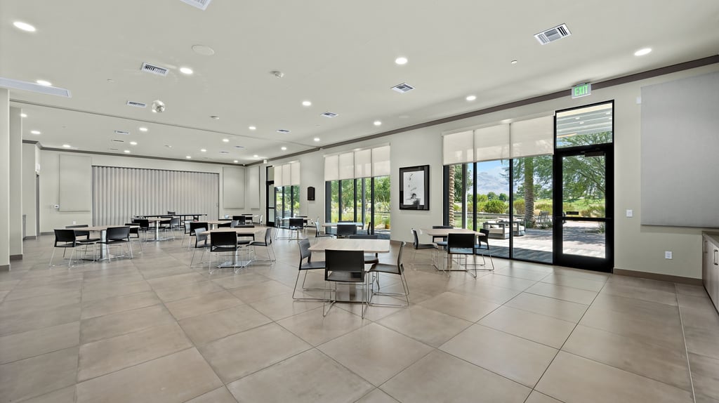 28-custom-Ovation Clubhouse-30