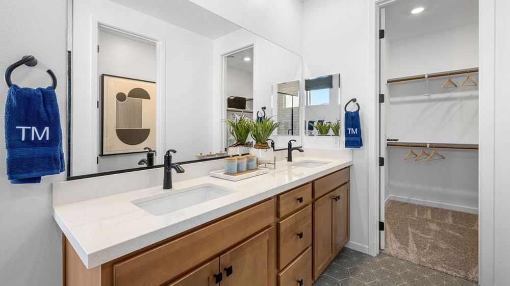 28-custom-TM Lark Hill Unit 3-28