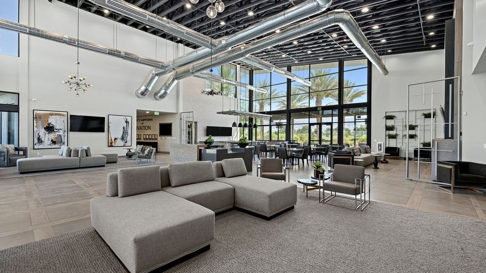 29-custom-Ovation Clubhouse-28